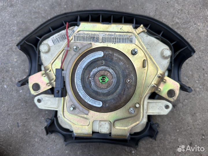 Подушка безопасности в руль Dodge Intrepid