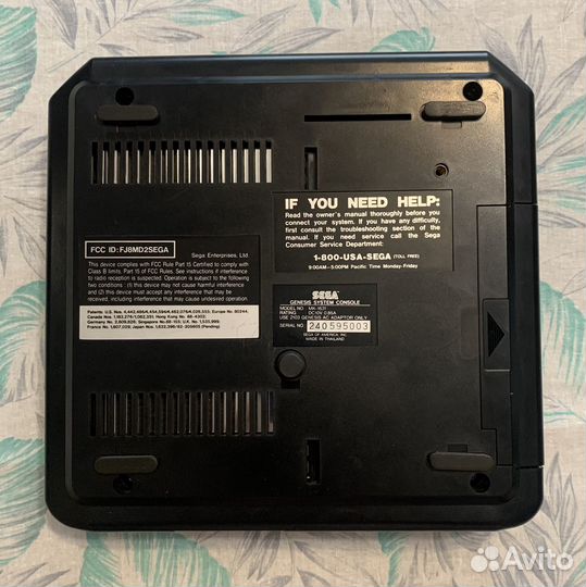 Оригинальная консоль Sega Genesis