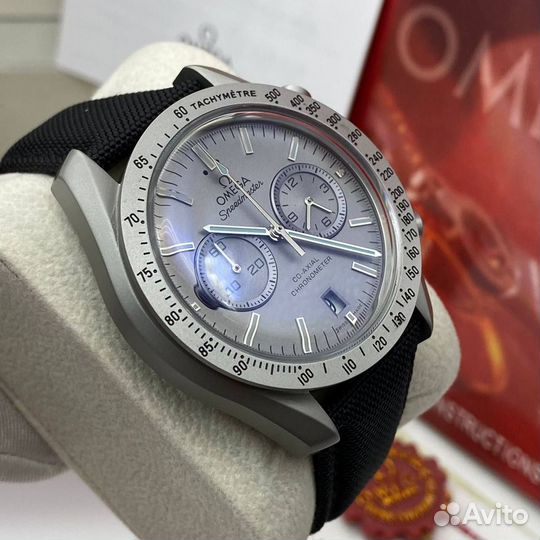 Часы кварцевые Omega