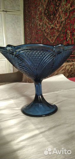 Ваза для фруктов на ножке цветное стекло СССР
