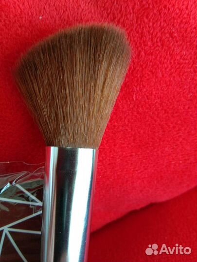 Кисть для макияжа, спонжи