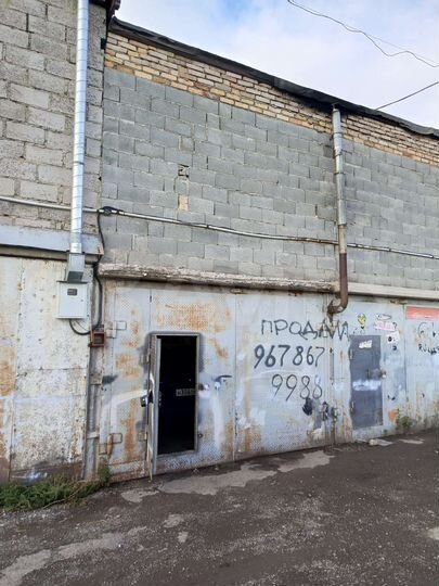 Гараж, > 30 м²