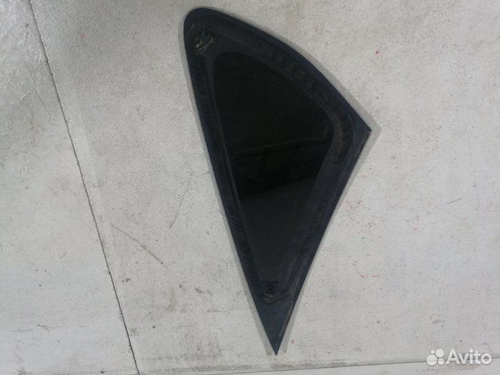 Стекло кузовное глухое правое Ford Focus 2 седан