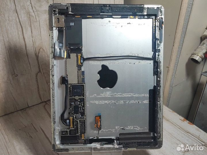 Корпус со шлейфами iPad 2 с sim
