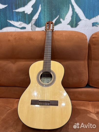 Гитара cremona 3/4 кремона с дефектом
