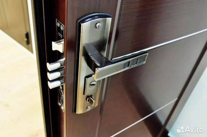 Вскрытие замков 24/7 Вскрытие Авто / Замена Замков