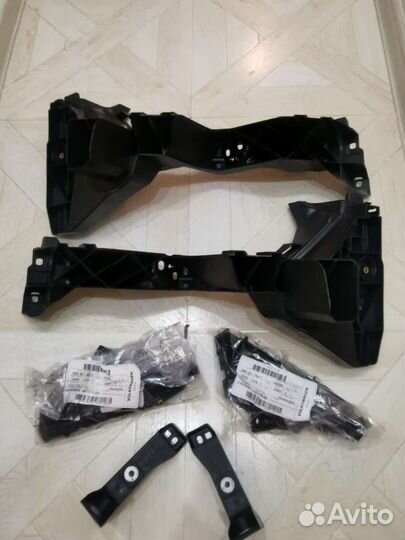 Audi Q7 4M 2021 рестайлинг кронштейн фары