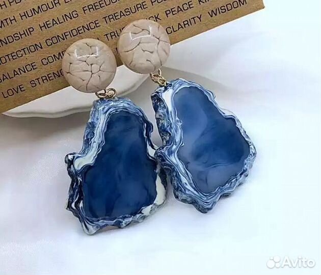 Продам шикарные серьги. Новые