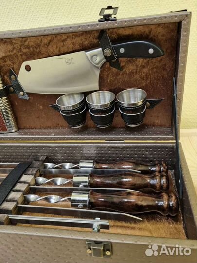 Шампура в чемодане / Подарочный набор Тигр