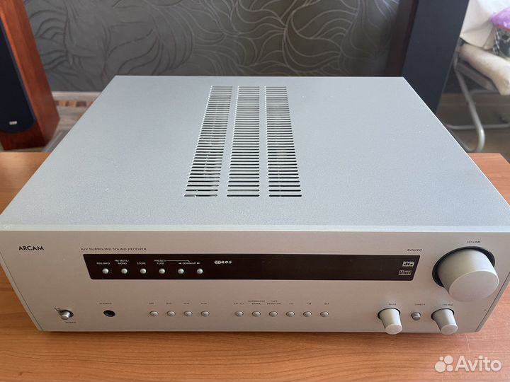 AV-ресивер 5.1 Arcam DiVA AVR200