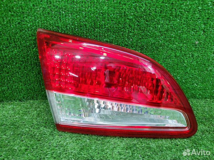 Фонарь Nissan Almera