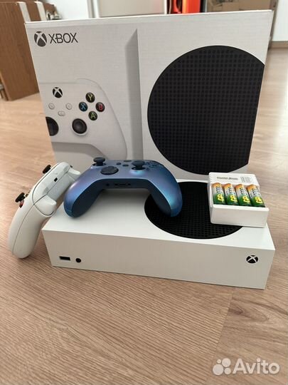 Консоль Xbox Series S