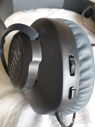 Проводные наушники jbl с микрофоном