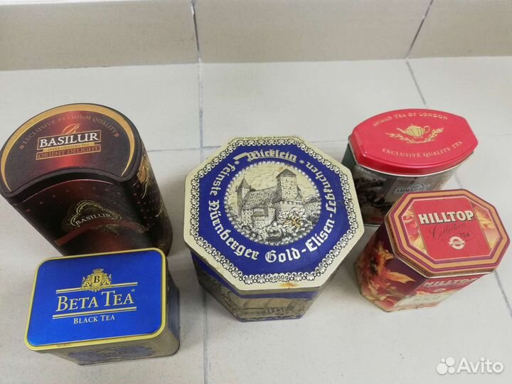 Жестяные банки из под чая и конфет