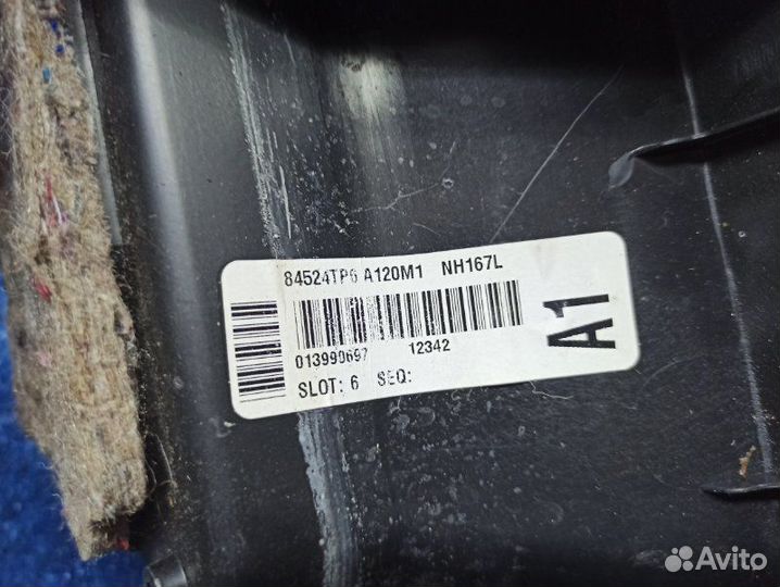 Ящик для инструментов правый Honda Crosstour TF