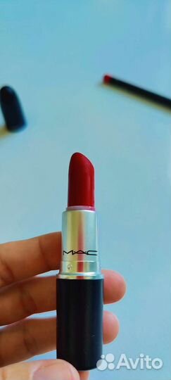 Помада Mac russian red и карандаш для губ cherry