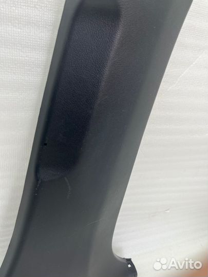 Накладка стойки внутренняя правая Toyota Camry