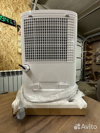 Осушитель воздуха Ballu BD30U (новый)