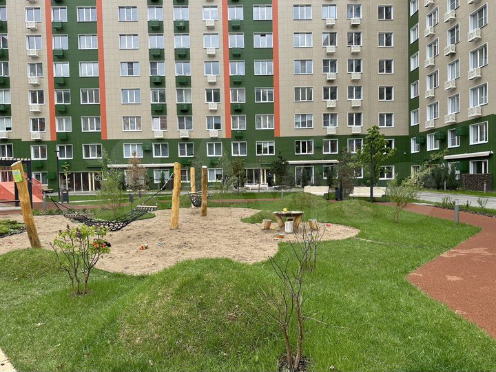 2-к. квартира, 61 м², 1/10 эт.