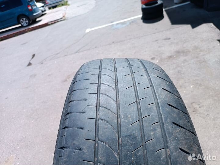 Bridgestone Dueler H/L 33A 235/55 R20 102V