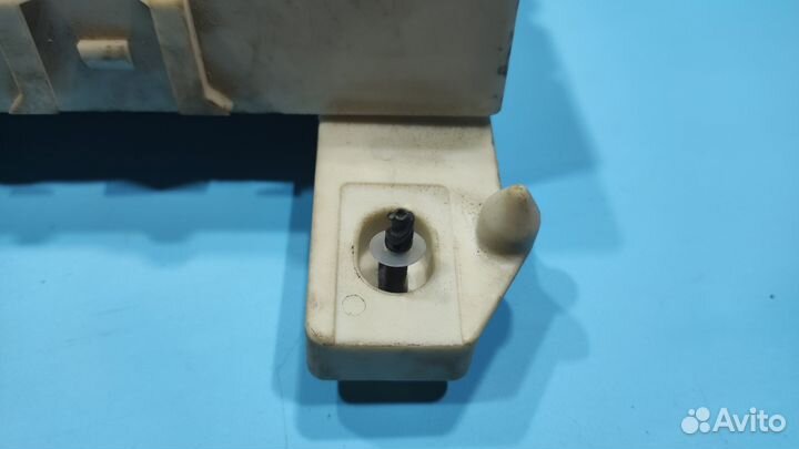 Блок предохранителей салонный для Ford Focus 2