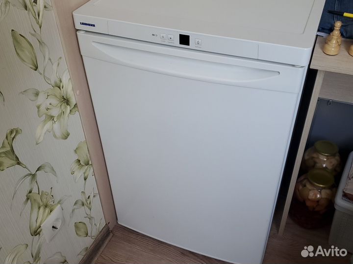 Продаю морозилку