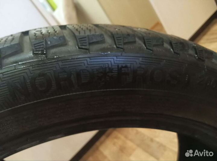 Gislaved Nord Frost 200 235/45 R18 и 235/45 R18 98Y