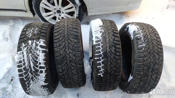 Formula Ice 215/55 R17 95