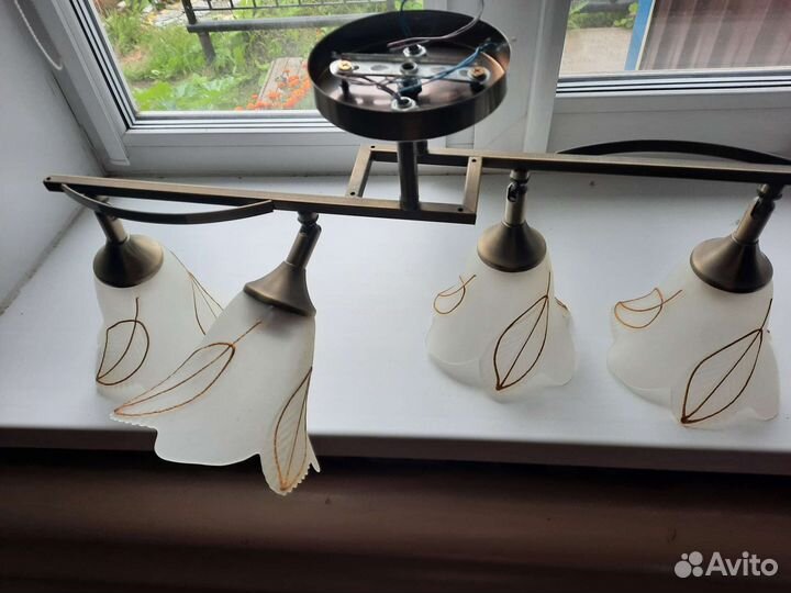 Люстры потолочные новые