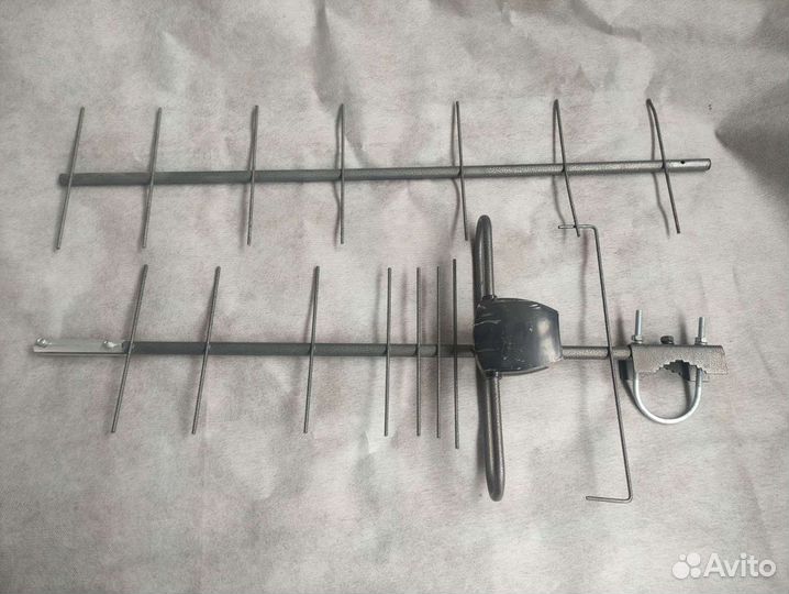 Антенна Remo Bas 1116 5v Spire новая