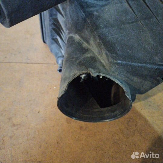 Корпус воздушного фильтра BMW E39