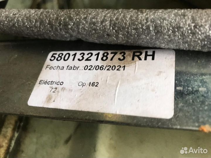 Стеклоподъемник правый iveco Stralis 3 2013