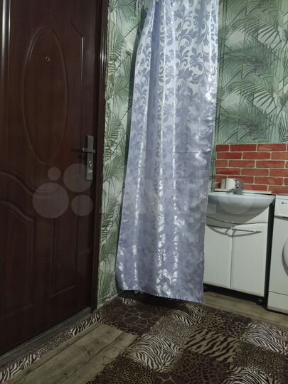 Комната 10 м² в 5-к., 1/5 эт.