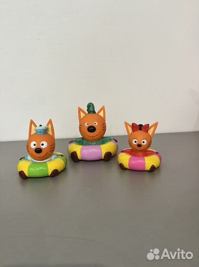 Игрушки 3 кота для купания новые