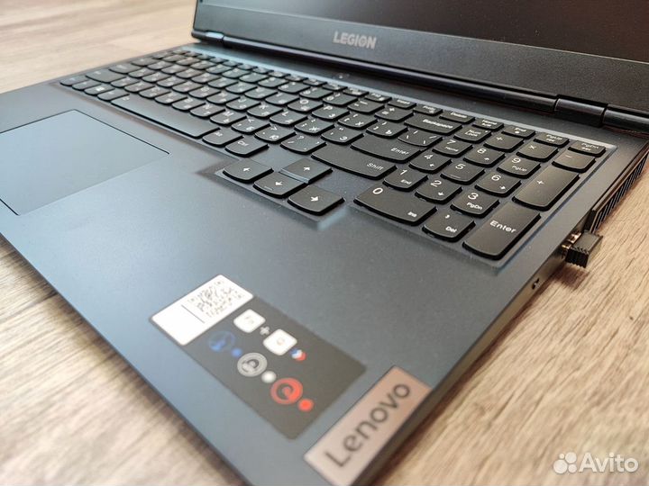 Игровой ноутбук бу Lenovo