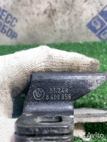 Ответная часть замка двери задняя правая Bmw X5