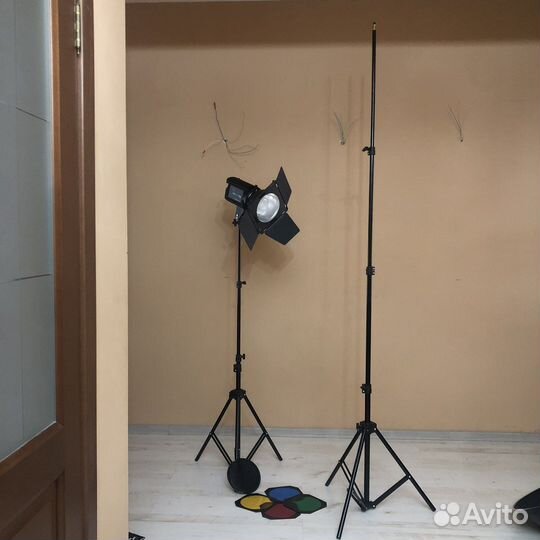 Студийный постоянный свет Rekam HaloLight Super