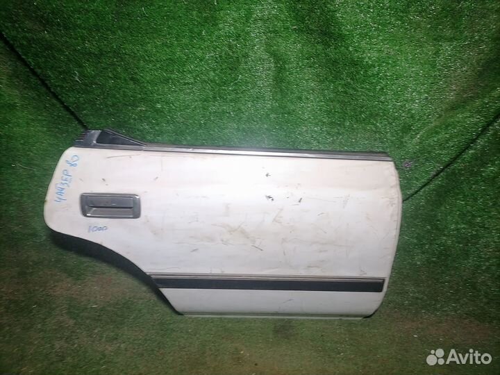 Дверь задняя правая Toyota Chaser GX81 Пустая