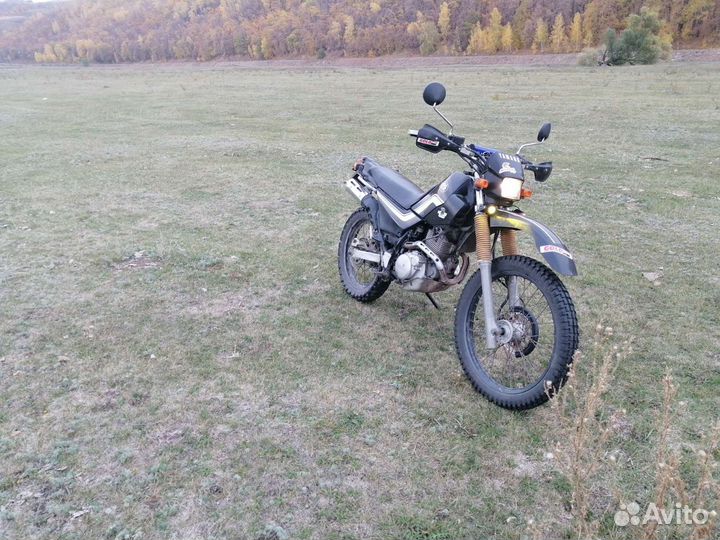 Yamaha XT 225 serow