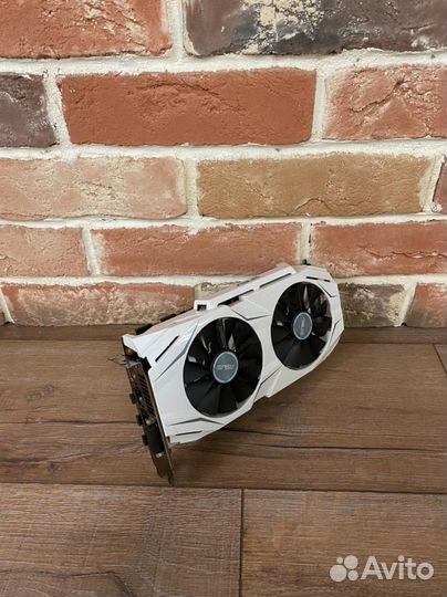 Asus Dual GTX 1070 8gb