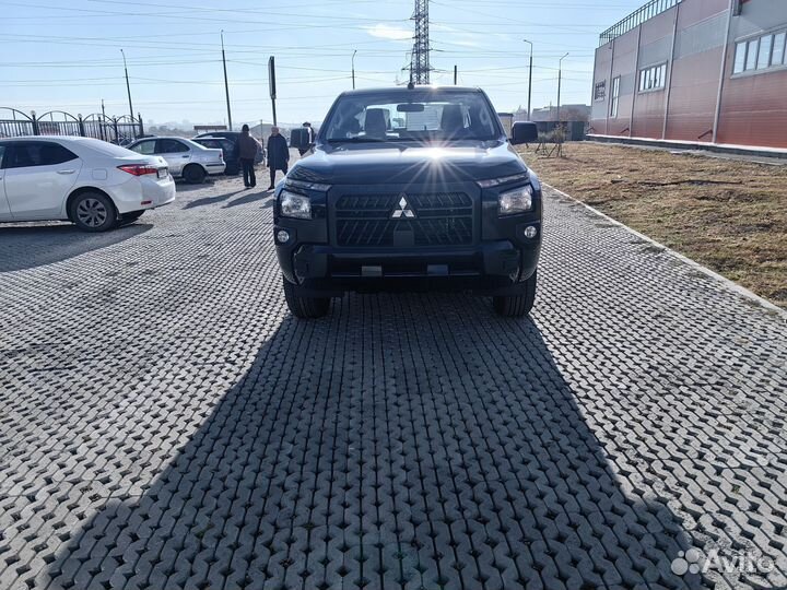 Mitsubishi L200 2.4 МТ, 2024, 9 км