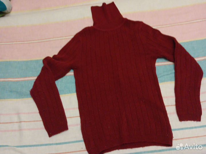 Свитер женский