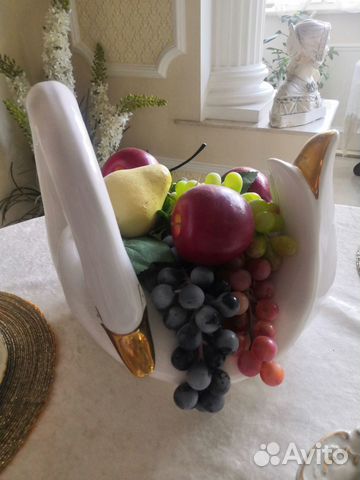 Фруктовница Лебедь