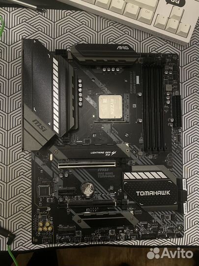 Материнская плата MSI B550 tomahawk