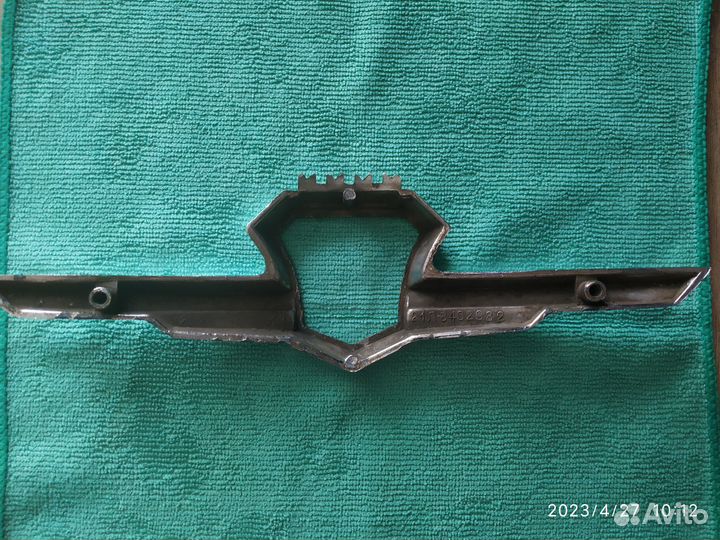 Птичка на капот