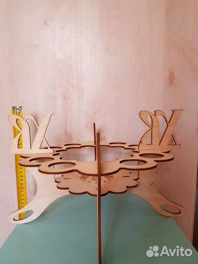 Подставка под кулич и яйца на пасху