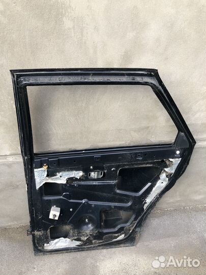 Задняя правая дверь Приора