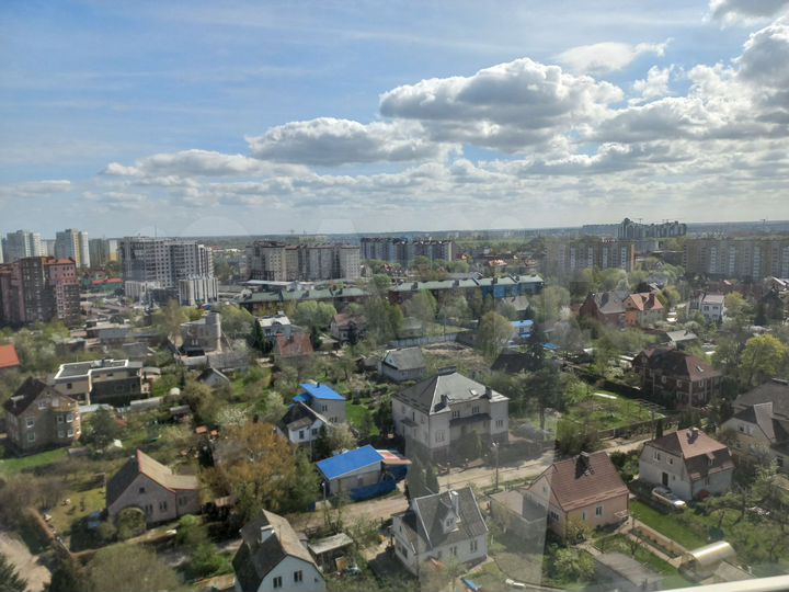 2-к. квартира, 65 м², 10/14 эт.