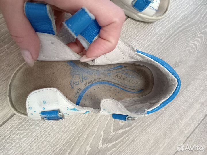 Сандалии котофей 24