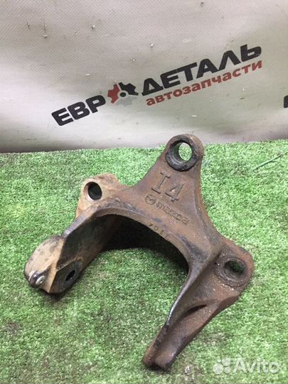 Кронштейн опоры кпп Mazda Cx-7 кроссовер 2.3 L3